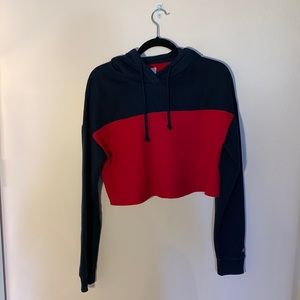 Hollister navy blue and red cropped sweatshirt